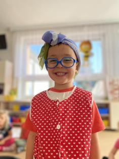 Hvězdičky -"Ve školce je stále prima, ať je léto nebo zima."