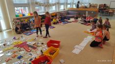 Housle basa flétnička Kuřátka jsou jednička.