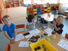 jaro, léto, podzim, zima, v Kuřátkách je prostě prima.