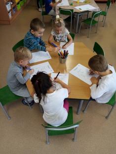 Jak počasí nedovolilo Pejskovi a Kočičce uschnout na sluníčku- Veverky